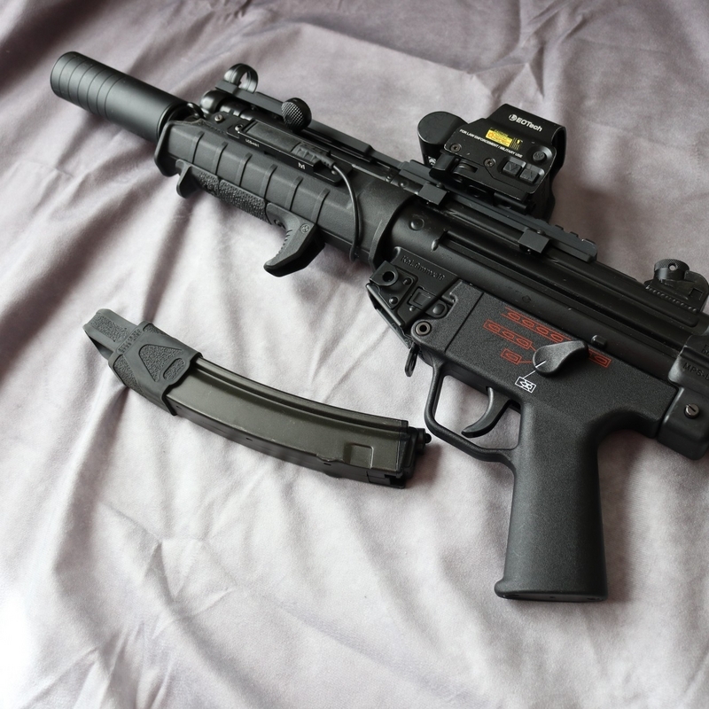東京マルイ 次世代電動ガンMP5 A5 ドットサイト トレーサー マガジン