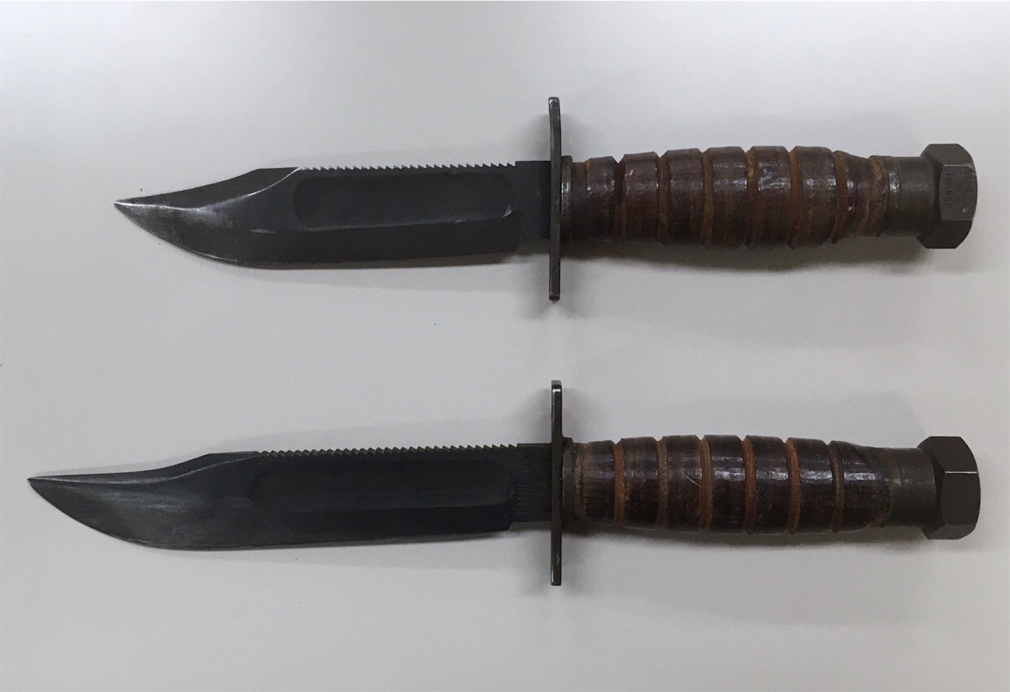 これが初期型！【アメリカ軍装備品】海軍パイロットサバイバルナイフ