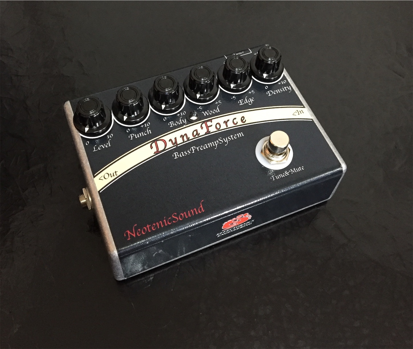 ベース NeotonicSound DynaForce BassPreampSystem ベース