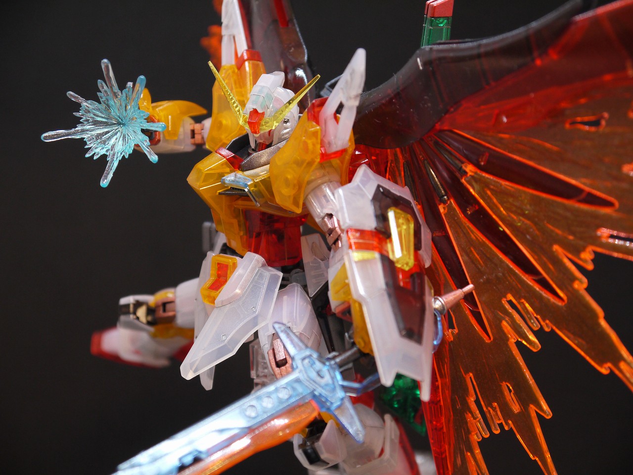 ガンプラ】HGCE デスティニーガンダム（ハイネ専用機）クリアカラー