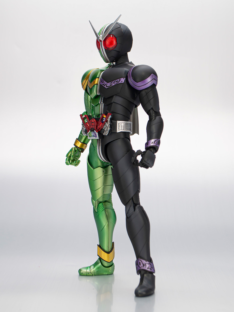 新ブランド登場‼ 美麗塗装による『MG FIGURE-RISE ARTISAN 仮面