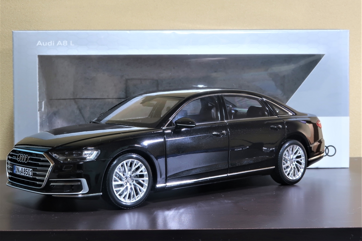 Audi A8L W12 ミニカー コレクション Audi A8L W12 ミニカー