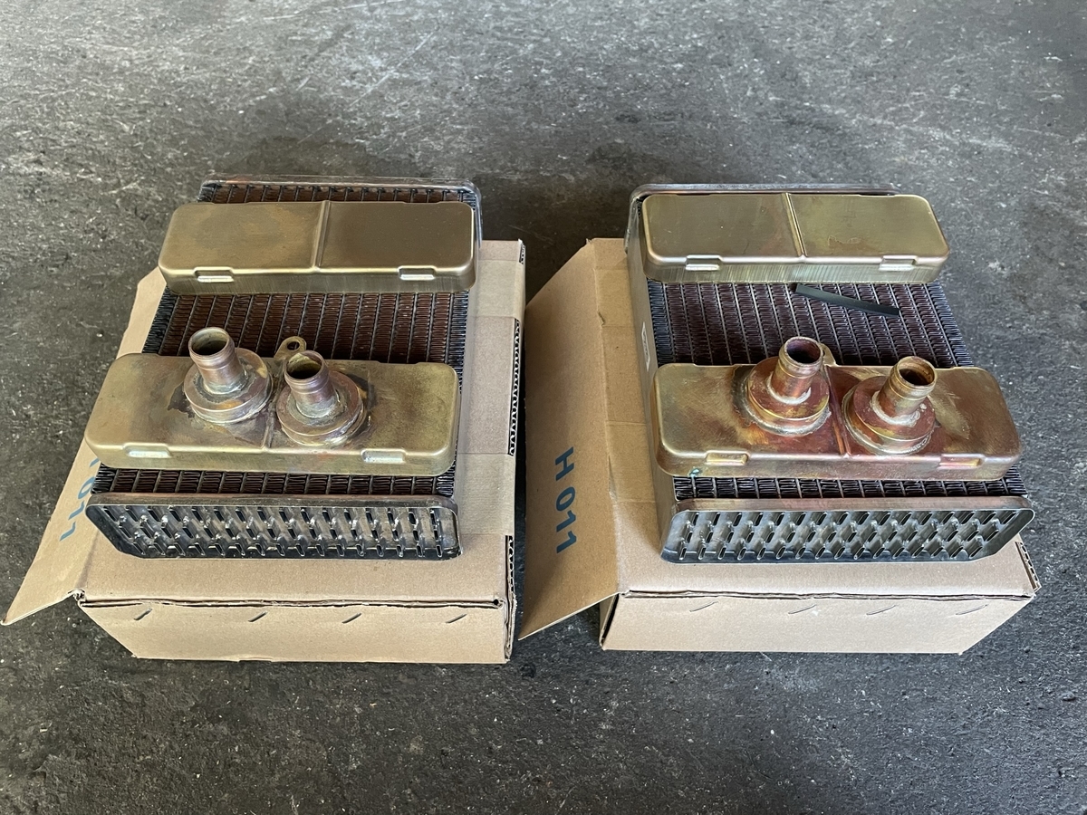 いすゞギガCYL77A真鍮製対策ヒーターコア - 昭和電機工業所