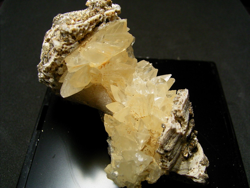 黄色牙方解石 【公式通販】