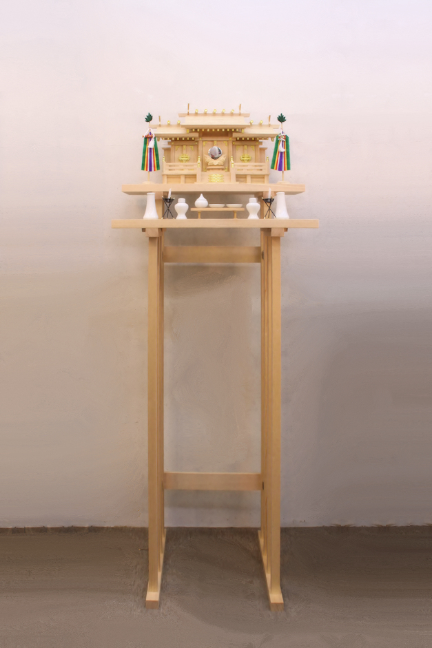 八足台（八脚案）を使う神棚の祭り方をする 長尺スタイルが便利 - 神棚