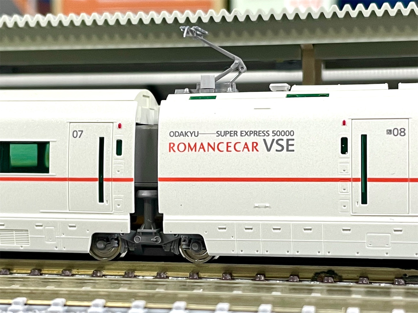 美しき白きロマンスカー TOMIX 小田急VSE - 休日の屋根裏