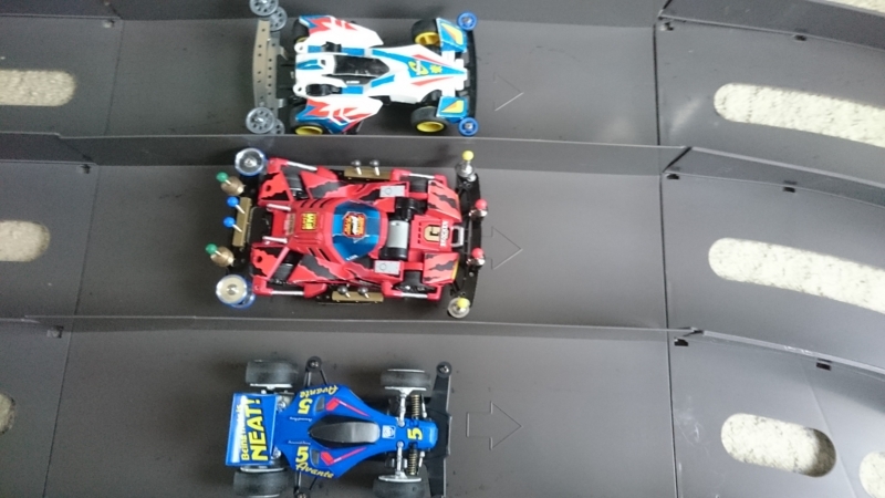 ミニ四駆コース 小型4WD競技コース 曲線ハイガードレール 組み立て式