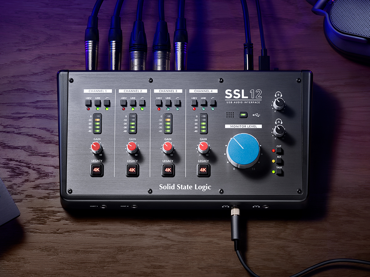 SSL 12〜4つのマイクプリとADAT入力を搭載したオーディオ