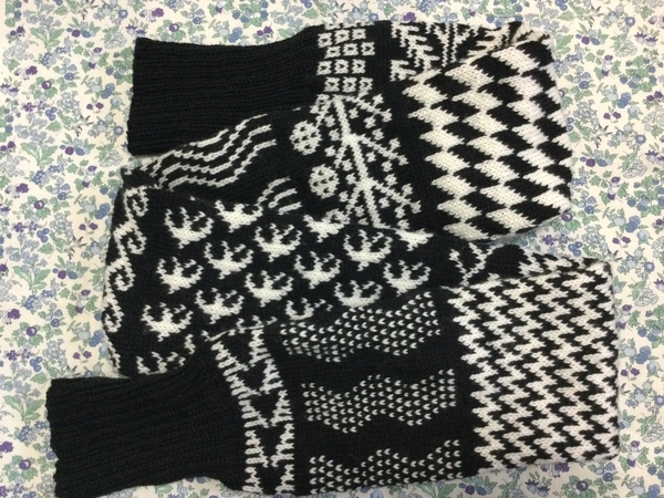 編物】ミクニッツ編み込み柄マフラーniigata完成しました♪ - 猫と布山登山