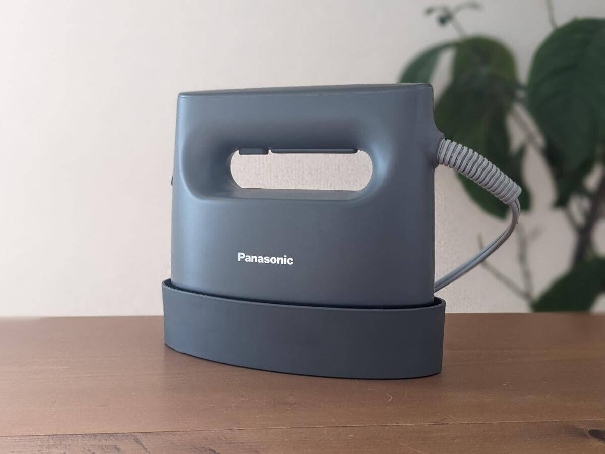 Panasonic アイロン NI-FS780 使用1、2回Panasonic スチームアイロン