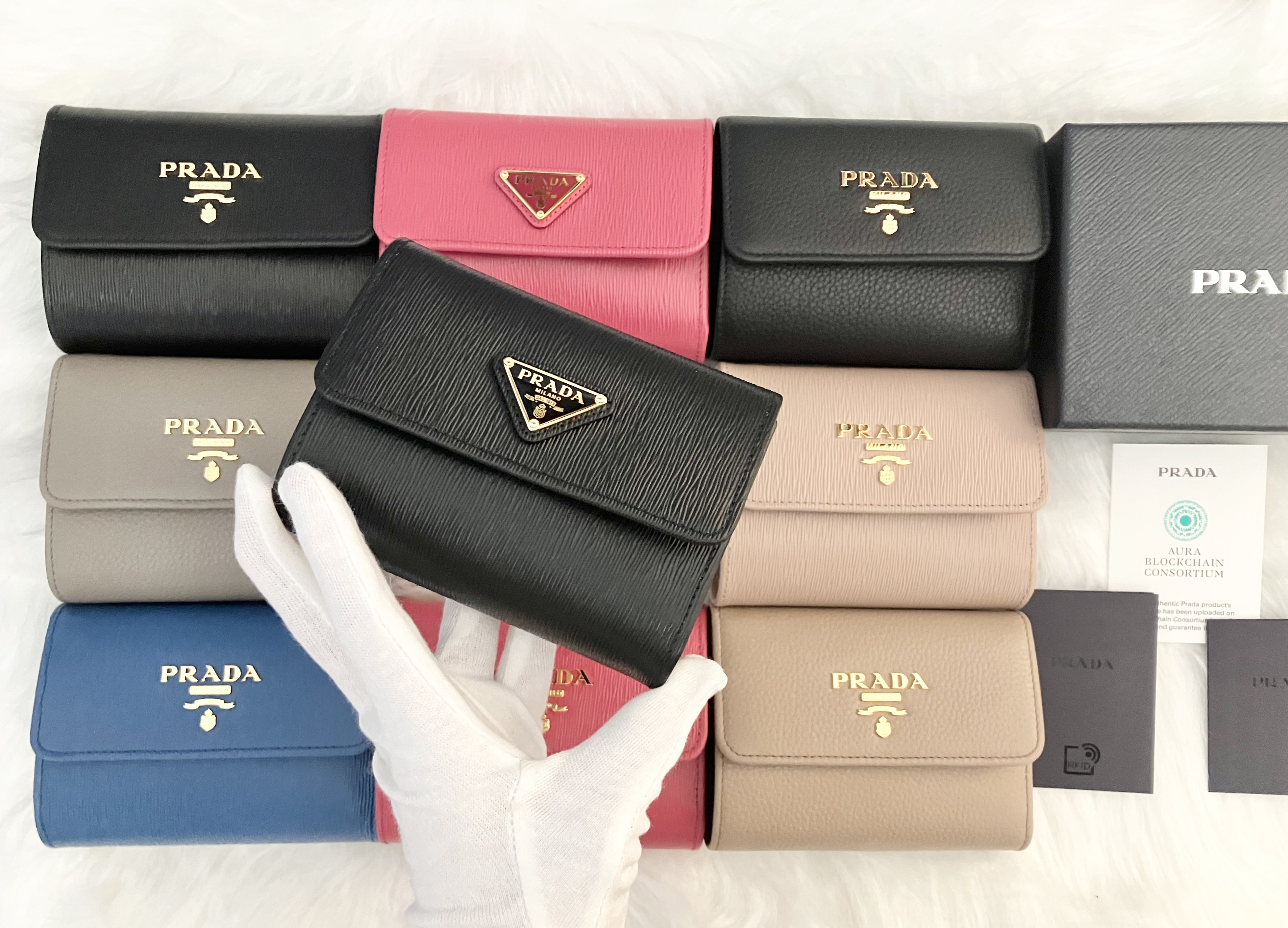 PRADA】VIPセール ♪ Trifold Envelope Wallet 三つ折り財布 (PRADA