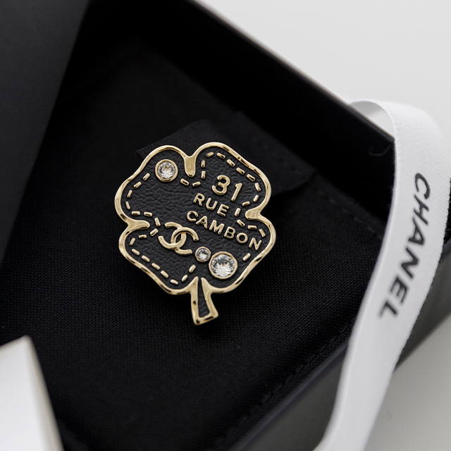 CHANEL】シャネル 四つ葉の クローバー ブローチ (CHANEL/ブローチ