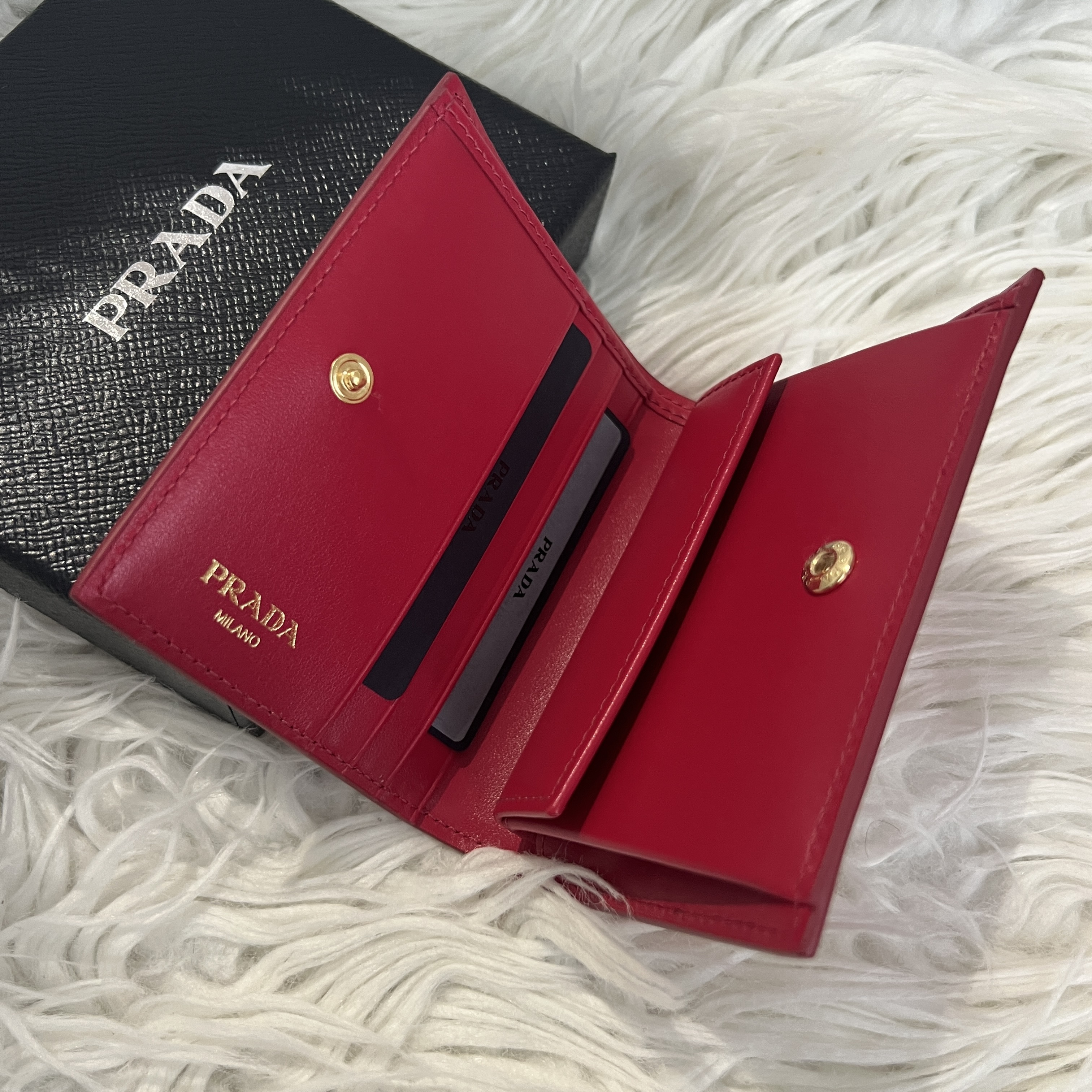 セール】PRADA Bifold Wallet 二つ折り財布 1MV204 (PRADA/折りたたみ