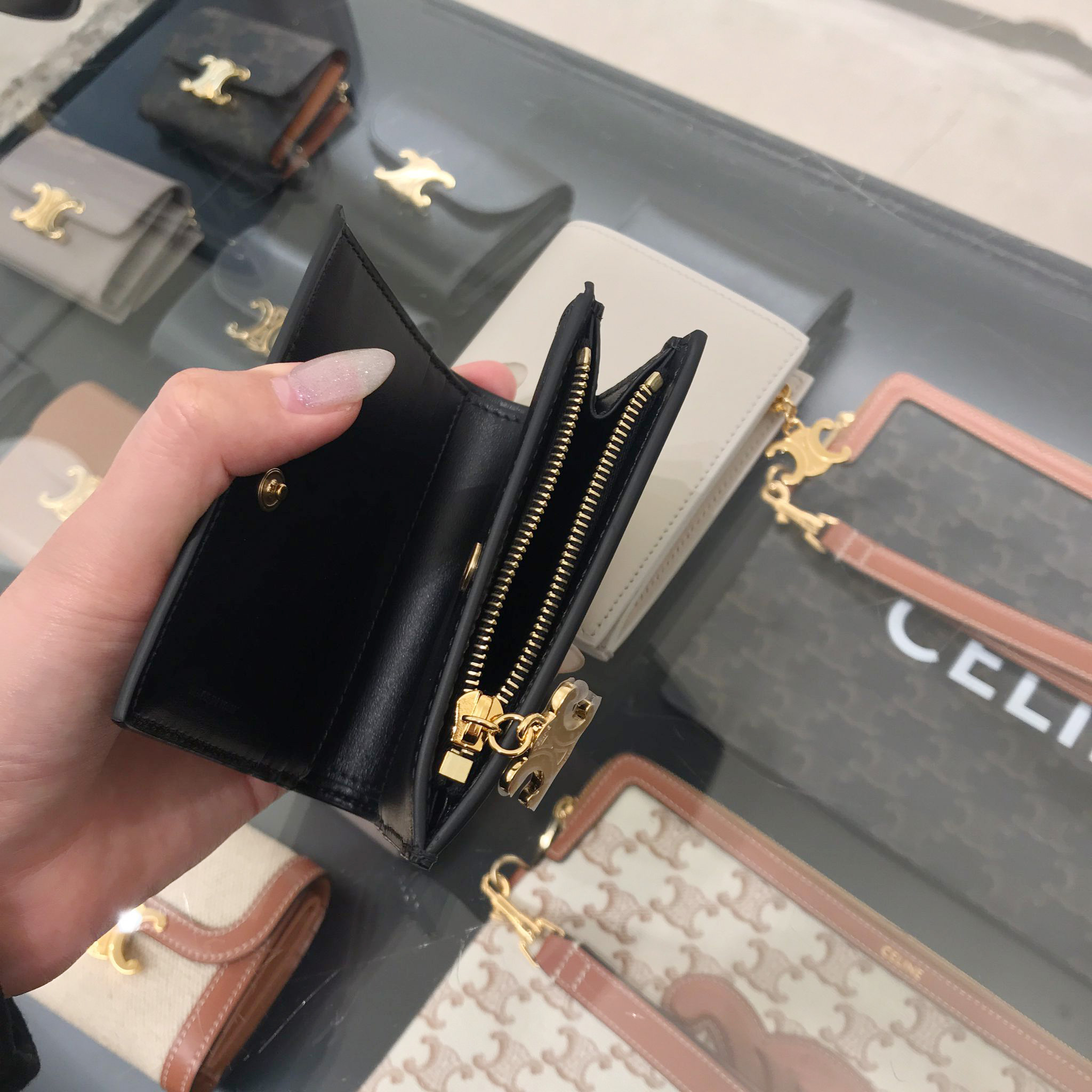 トリオンフチャーム】☆CELINE☆ コンパクトウォレット (CELINE