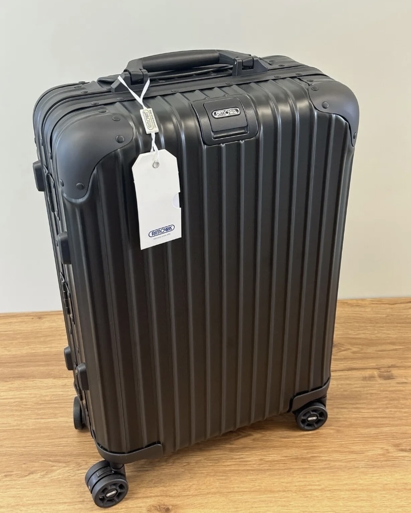 RIMOWA】廃盤品 Topas Stealth Cabin 32L ブラック 4輪 (RIMOWA/スーツ