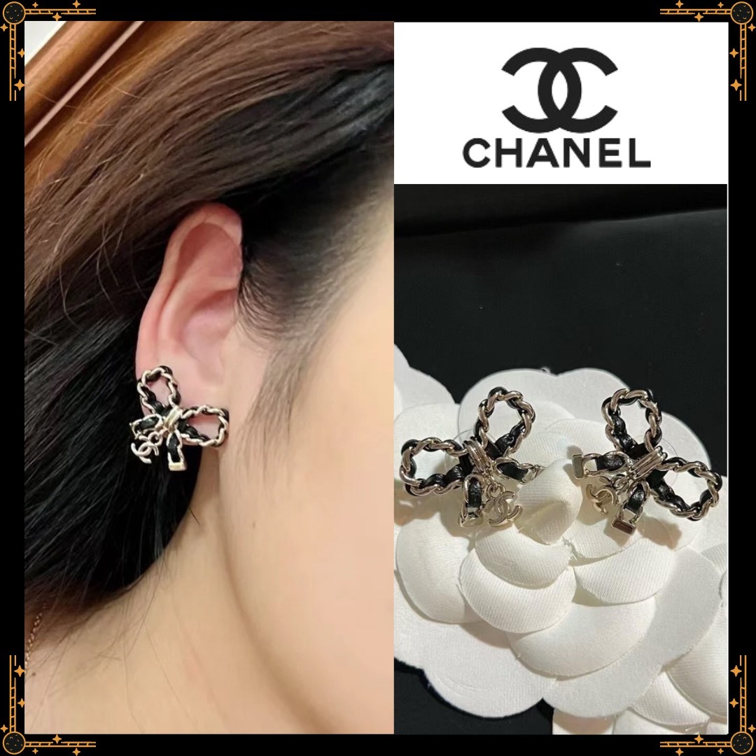 CHANELらしいデザイン】CHANEL - リボン＆揺れるロゴピアス (CHANEL