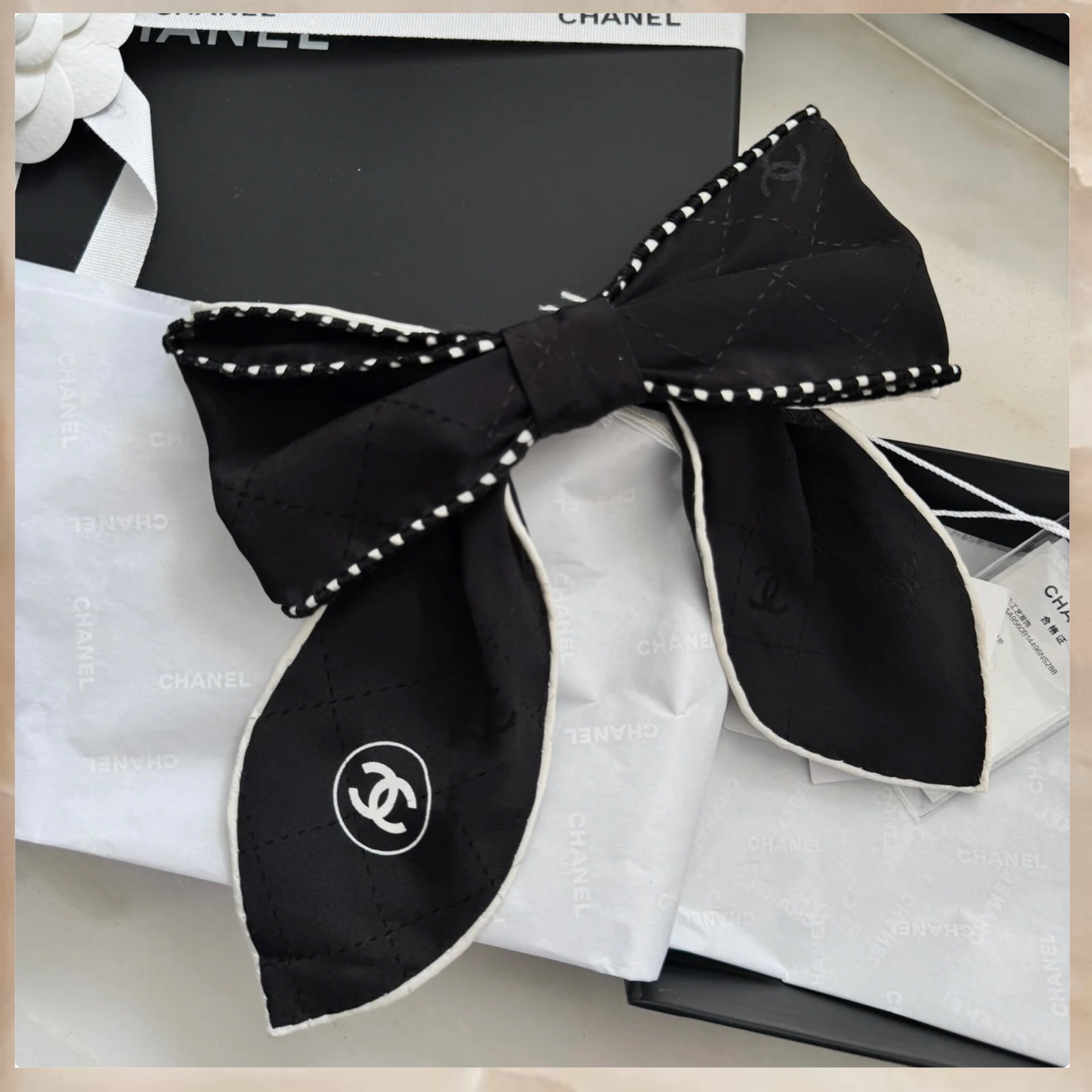 CHANEL シャネル ブラック ホワイトパール バイカラー ブローチ CHANEL