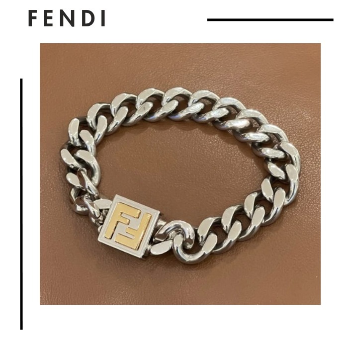 FENDI フェンディ○人気 FFロゴ×チェーンブレスレット シルバー
