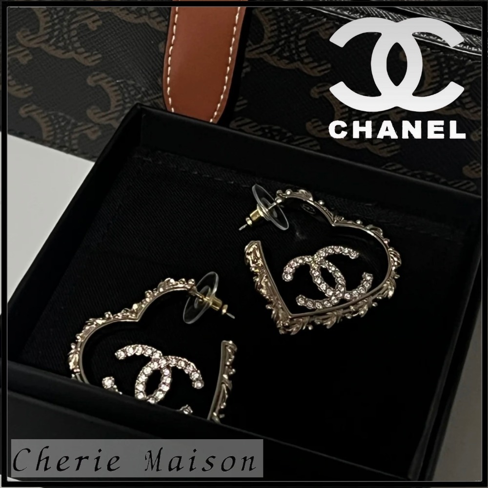 CHANELシルバー ハート型 フープピアス CHANELシルバー ハート型