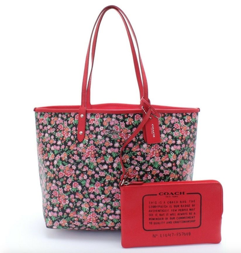 COACH いちご柄リバーシブルトートバッグポーチ付きA4