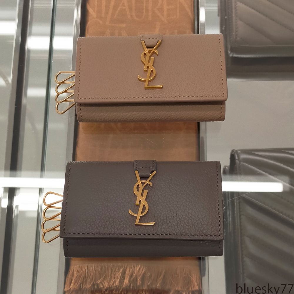 ギフトにも！Saint Laurent(サンローラン) YSL 4連キーケース (Saint