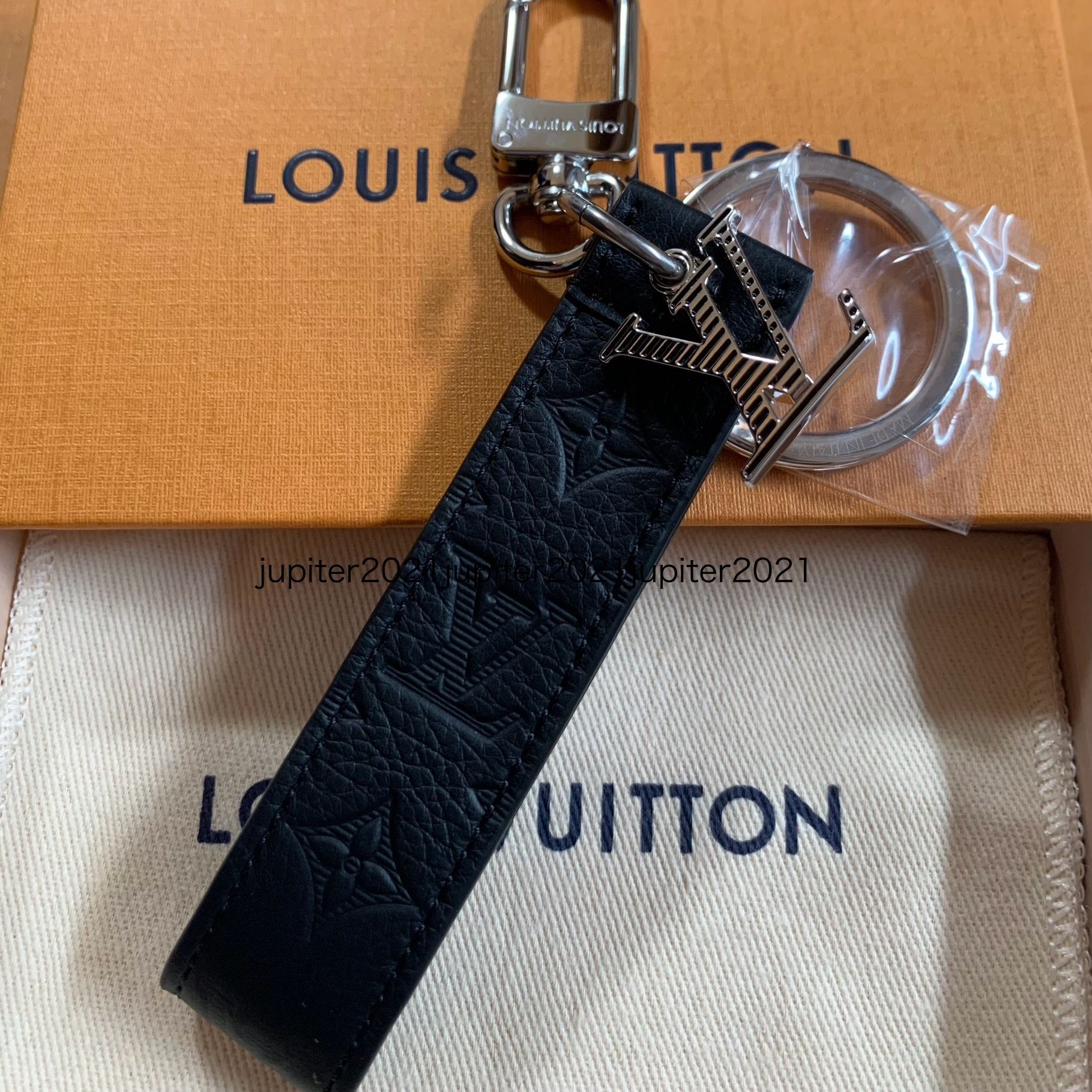 国内即発】ルイヴィトン キーホルダー ＊ギフトにも最適＊ (Louis