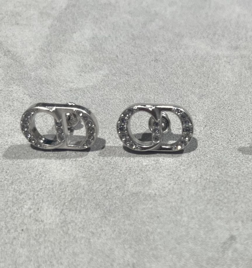 24SS】DIOR CD ICON ロゴ ピアス スターリングシルバー (Dior/ピアス