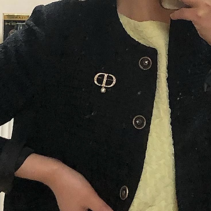 国内すぐ【Dior】ディオールブローチ パール付き (Dior/ブローチ