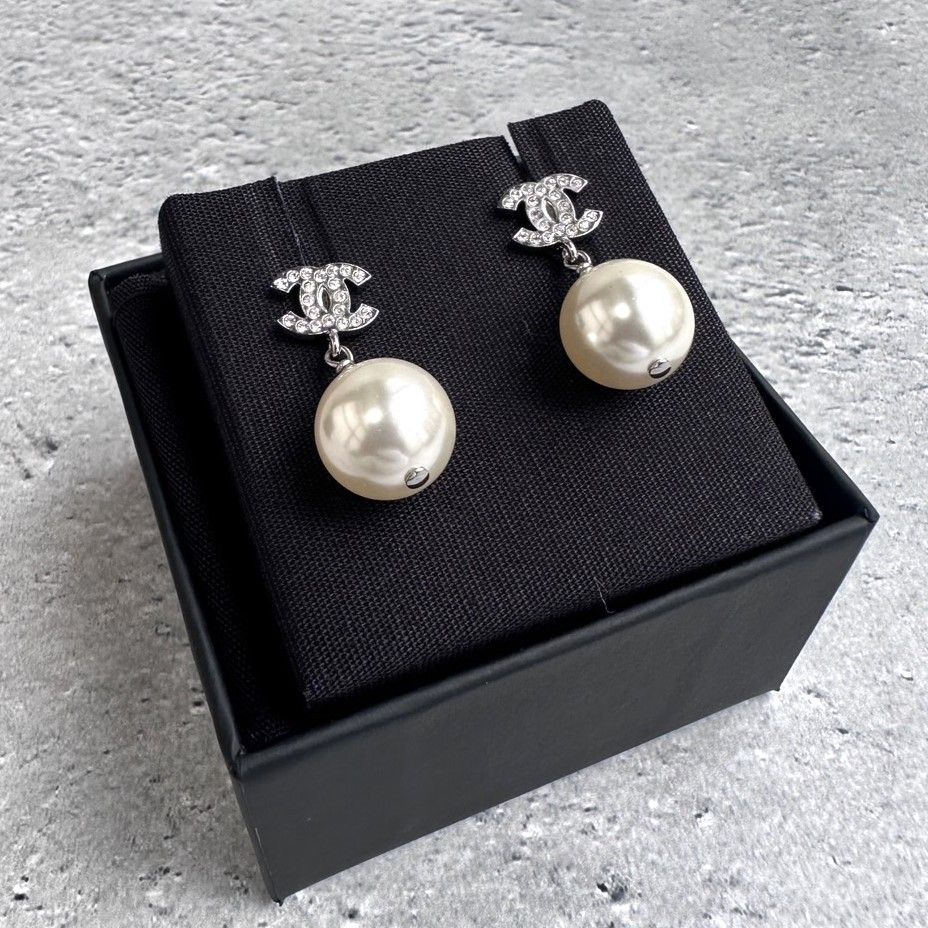 シャネル A18B ココマーク×フェイクパール×チェーン ピアス 両耳 ダングル