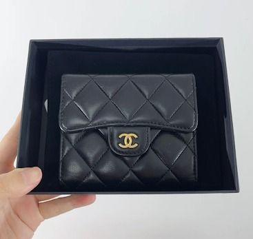 定番のブラック】CHANEL クラシック スモール ウォレット (CHANEL