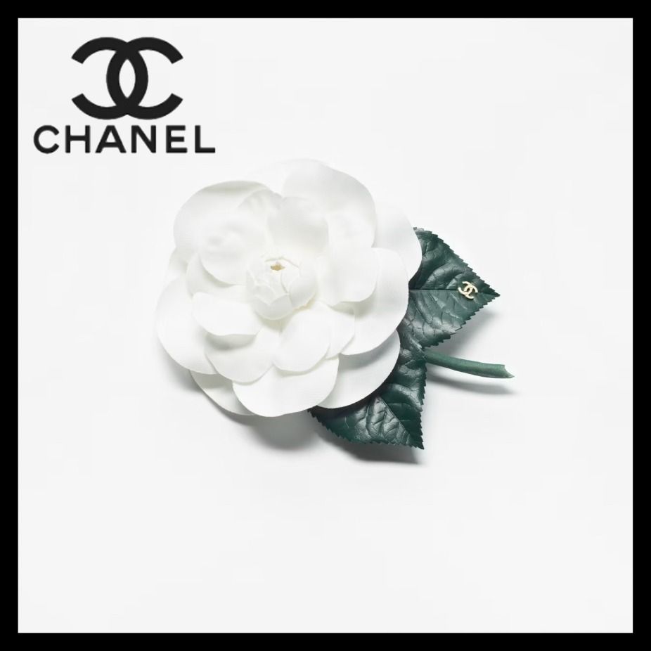 T01/156 CHANEL シャネル ブローチ カメリア CCマーク パテント