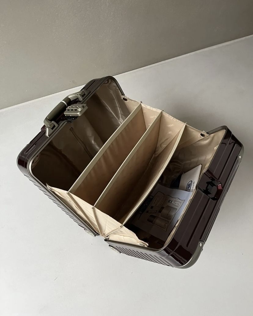 RIMOWA】Limbo Business Trolley ワインレッド 4輪 (RIMOWA/スーツ