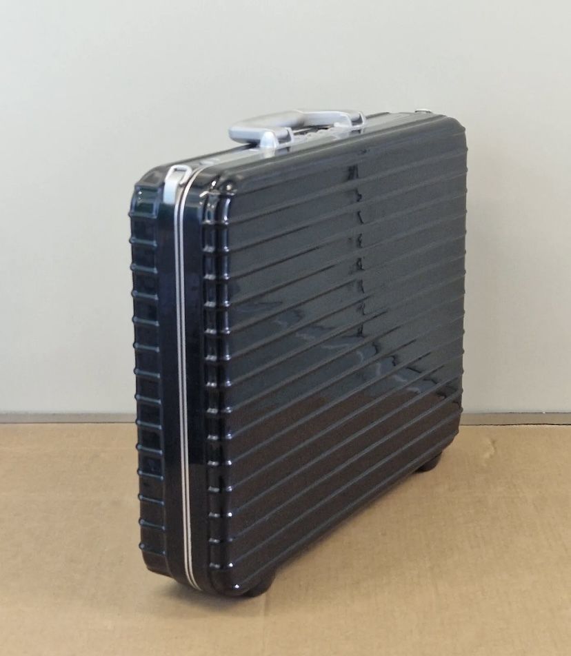 ジャンク】RIMOWA LIMBO 約70L ブラック ジャンク】RIMOWA LIMBO 約70L