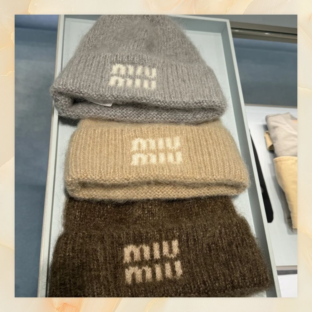 新作 新品 Miu Miu ベージュ ニット帽 Sサイズ - メルカリ miu miu