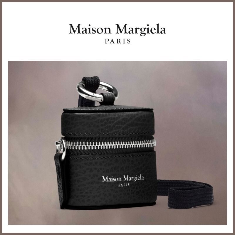 25新作 メゾンマルジェラ AirPod ケース グレイニーレザー (Maison
