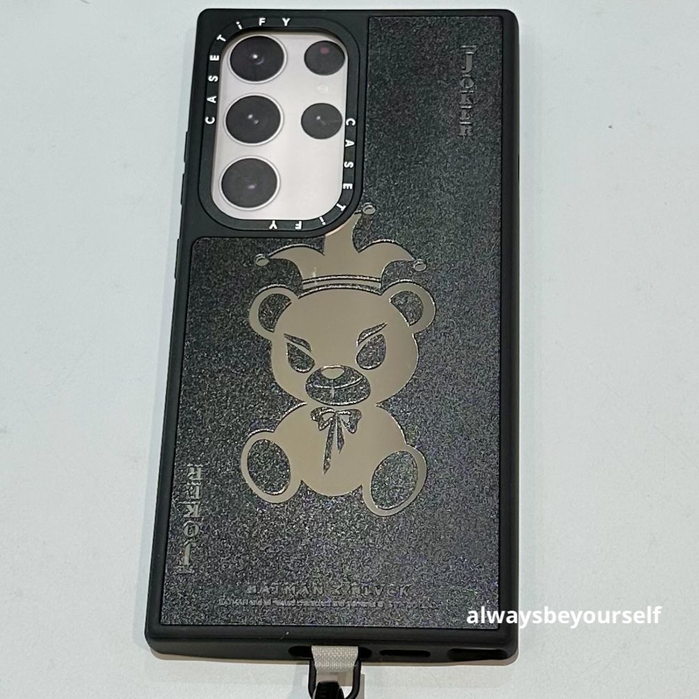 BLVCK PARIS】Batman x BLVCK Joker Teddy 携帯Case (BLVCK PARIS