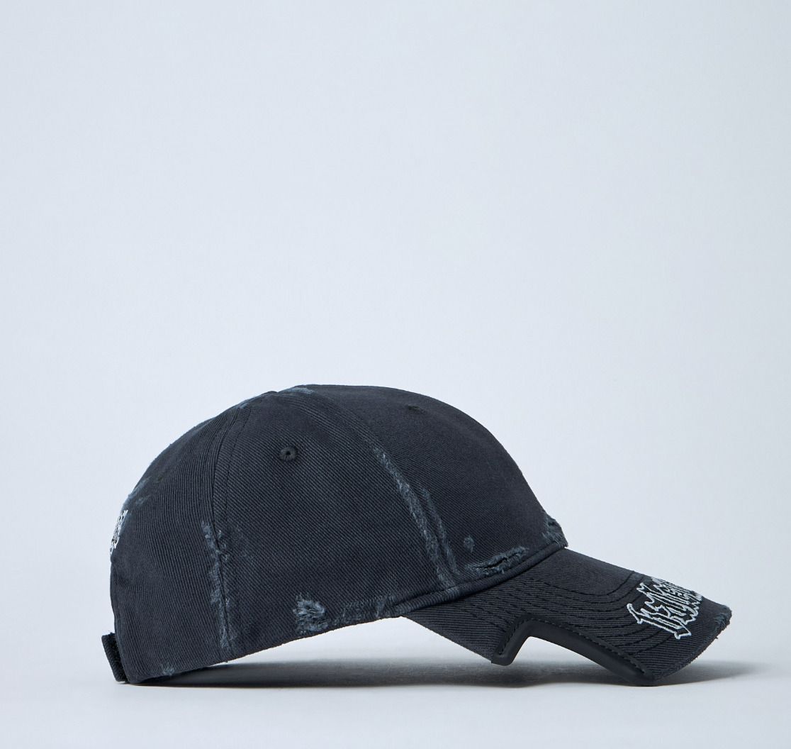 注目】BALENCIAGA バレンシアガ ロゴ ベースボールキャップ