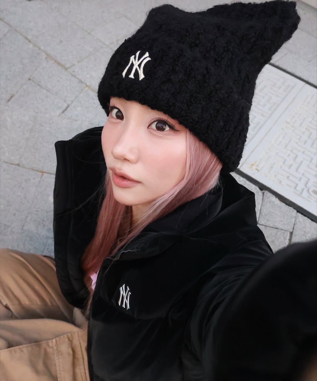 aespaカリナ着用☆MLB Plush Meow Beanie 猫耳ニット帽 黒 (MLB Korea