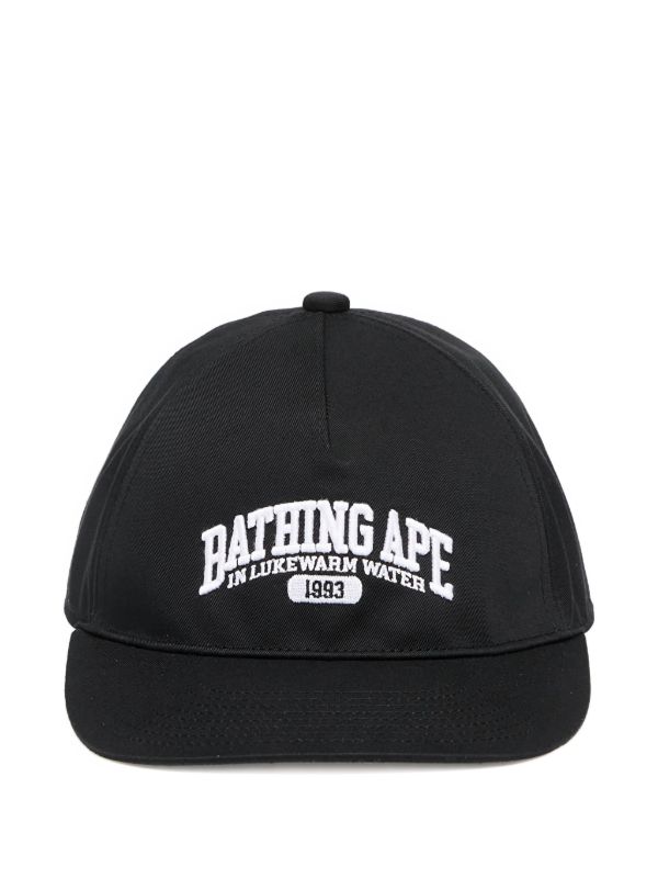 A BATHING APE® ロゴ キャップ | ブラック | FARFETCH JP