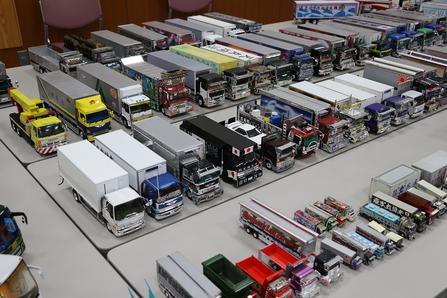 デコトラのプラモデル「デコプラ」がアツい！ 愛好家たちのこだわりが