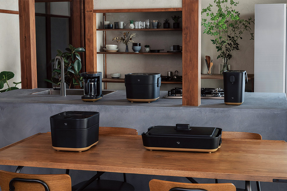 象印「STAN.」シリーズ好調 炊飯器は“お櫃デザイン”で原点に：日経