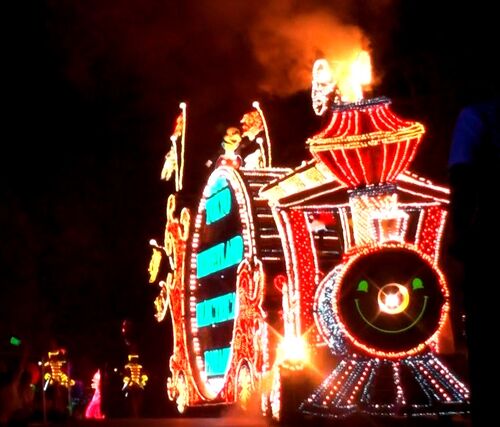 2017年7月11日より4度目のリニューアル!!夜のパレード『東京