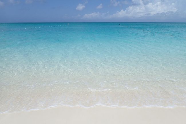 世界トップクラスの美しさを誇るビーチがあるイギリス海外領土の