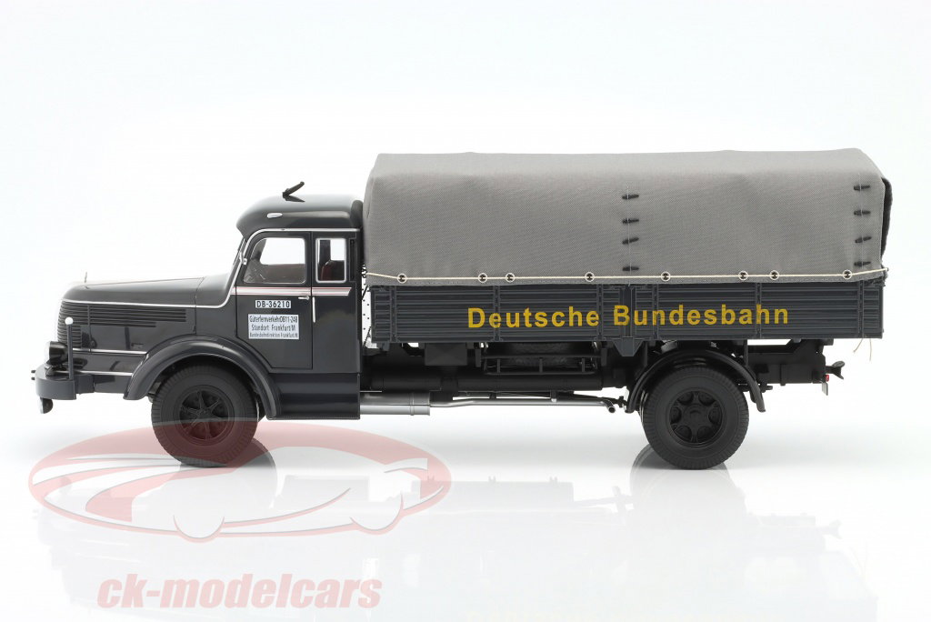 1/18 クルップ タイタン 1/18 クルップ タイタン ROAD KINGS 1/18