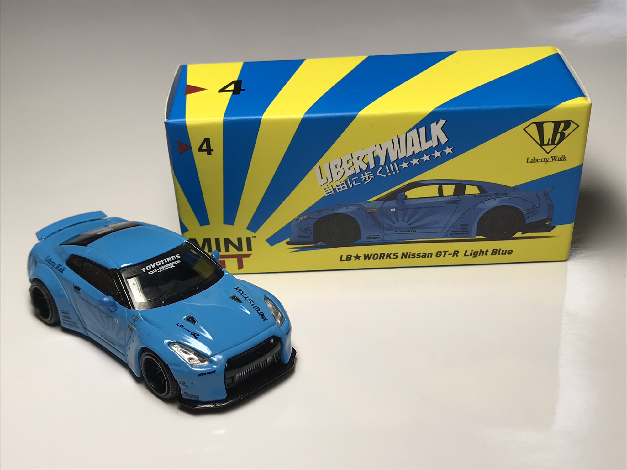 ミニカー MiniGT LB Nissan GT R R35 Light Blue MINI GT LB☆WORKS