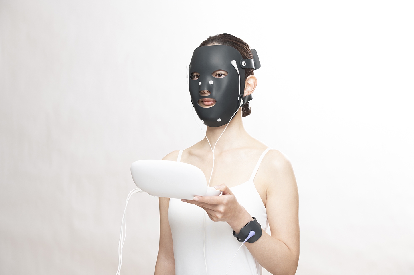 モイスティーヌ セール中 スキンコンディショナー Ⅳ 美顔器/スキンマスク