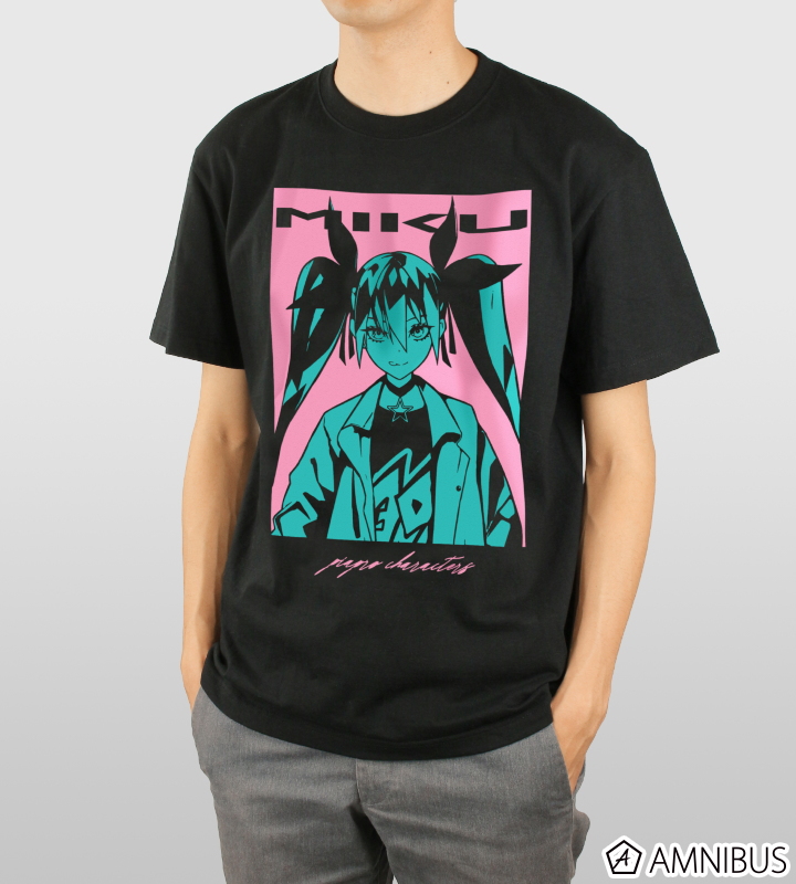 ピアプロキャラクターズ - 初音ミク Street Style Art by LAM Tシャツ