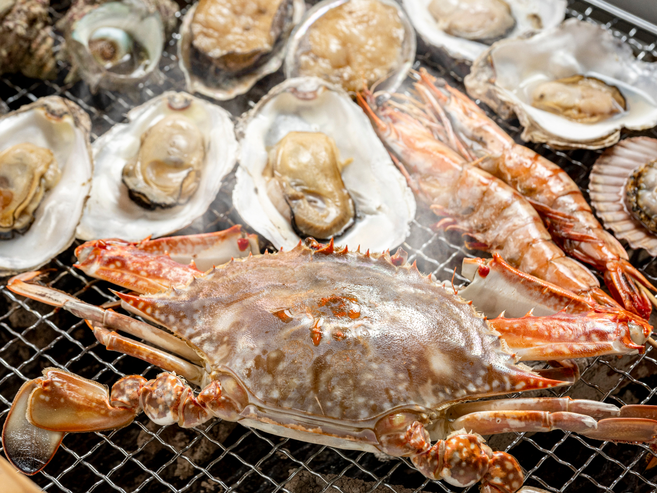 開運プレミアム炭火BBQ】竹崎カニ＆牡蠣付き海鮮7種と佐賀金星豚食べ