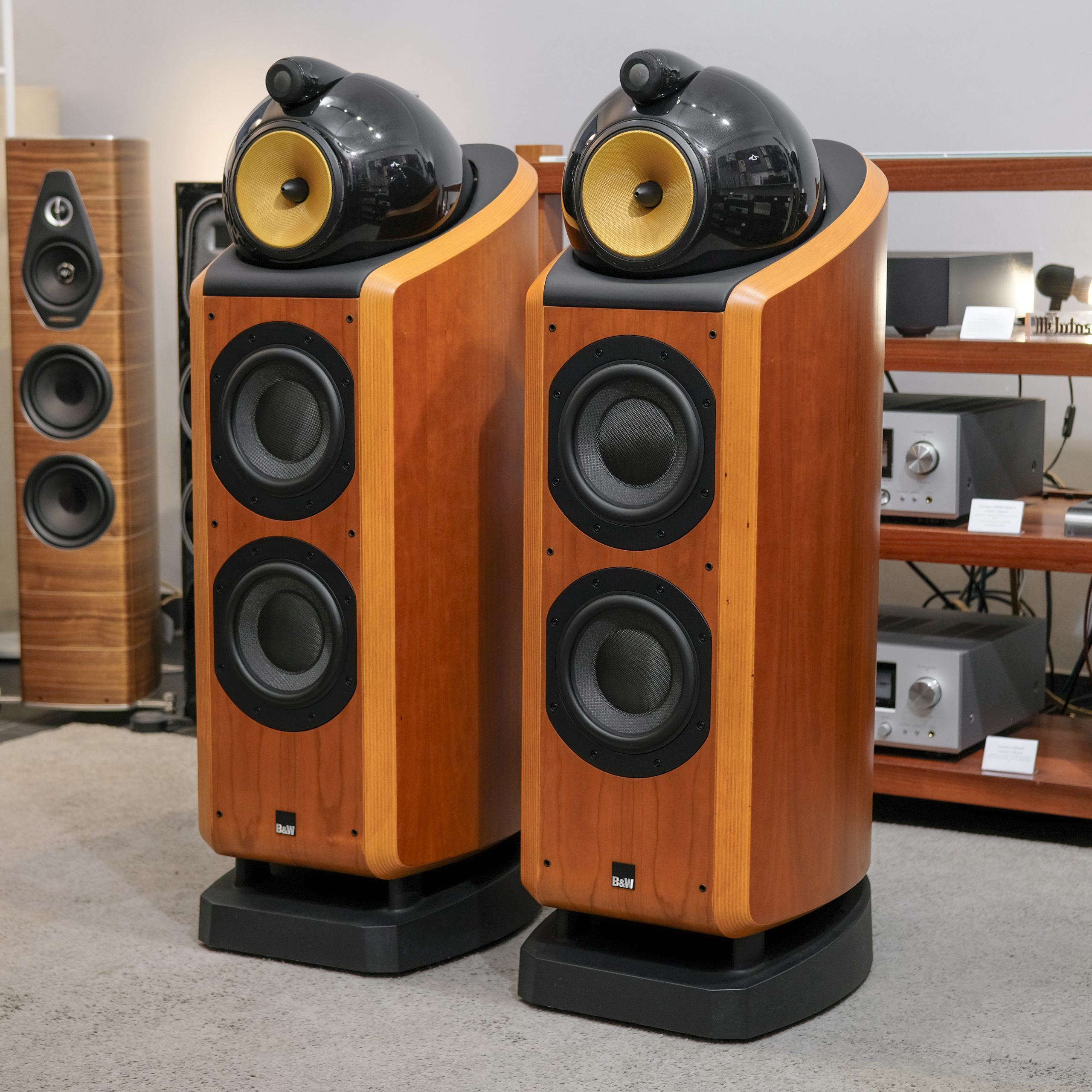 B&W 802 D - Audio construction | Hi-Fi Online Sales: Amplifiers