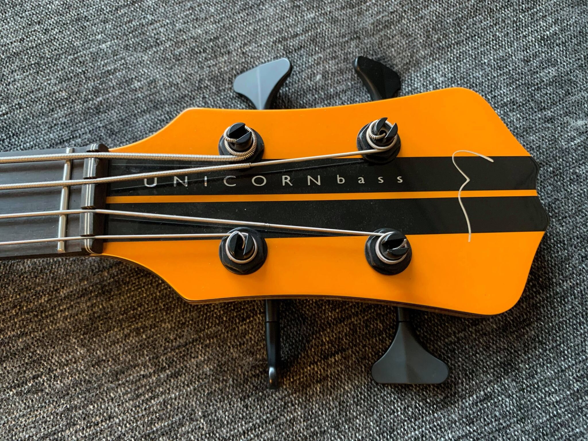 ベース Unicorn Bass Preamp New UNICORN bass in the pipeline - Bass